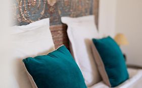 Le Domaine Des Gres Luberon - Hotel - Restaurants